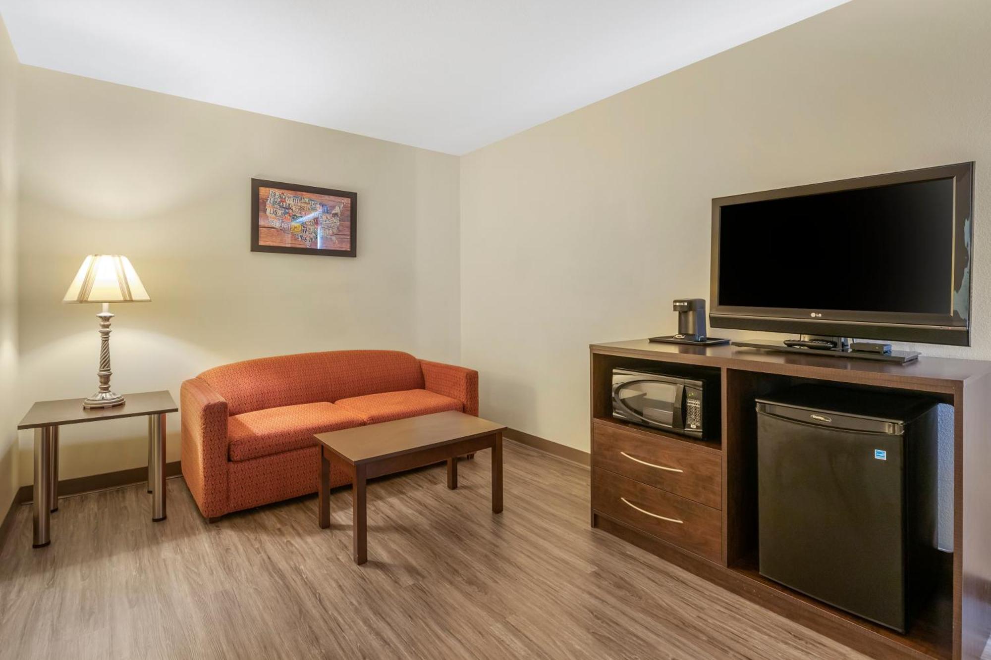 Econo Lodge Inn & Suites Fairgrounds Де-Мойн Экстерьер фото